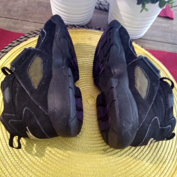 Nike Diamond Turf 2010 Boys sneakers size 2y - Picture 4 of 9
